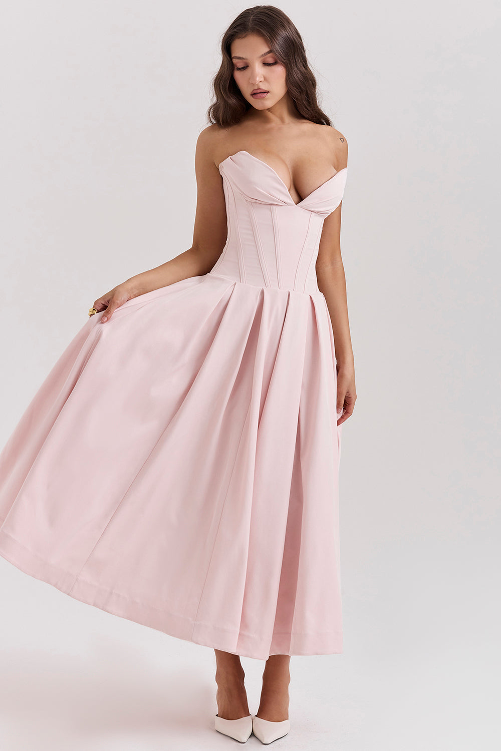 Lina Strapless Midi Dress ā Sweetheart Neckline