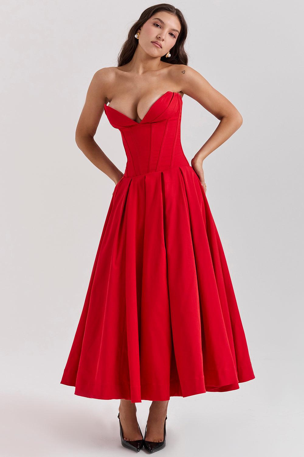 Lina Strapless Midi Dress ā Sweetheart Neckline